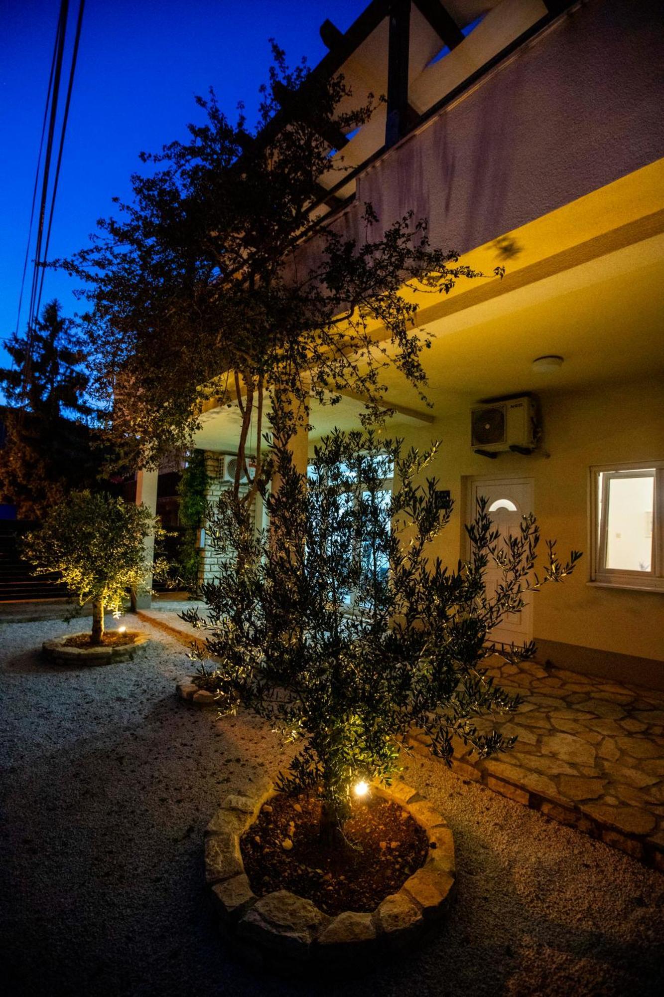 Apartment Laura Трогір Екстер'єр фото